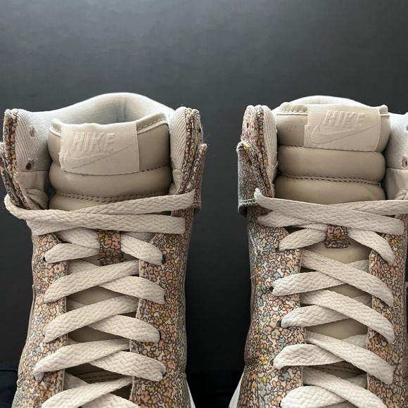 Nike X Liberty London Dunk High Floral High Top Sneakers Size 8 - Picture 12 of 13